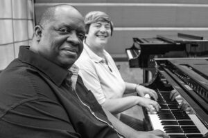 Artists-Support_1000x667-optim