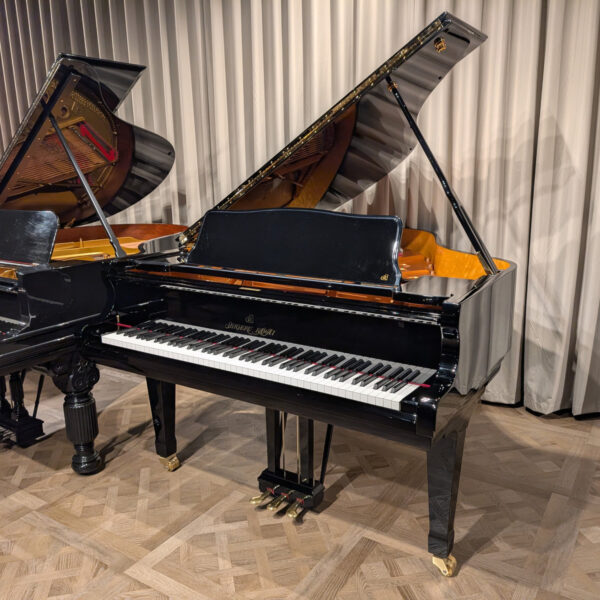 Shigeru Kawai SK3 Grand Piano - c2024